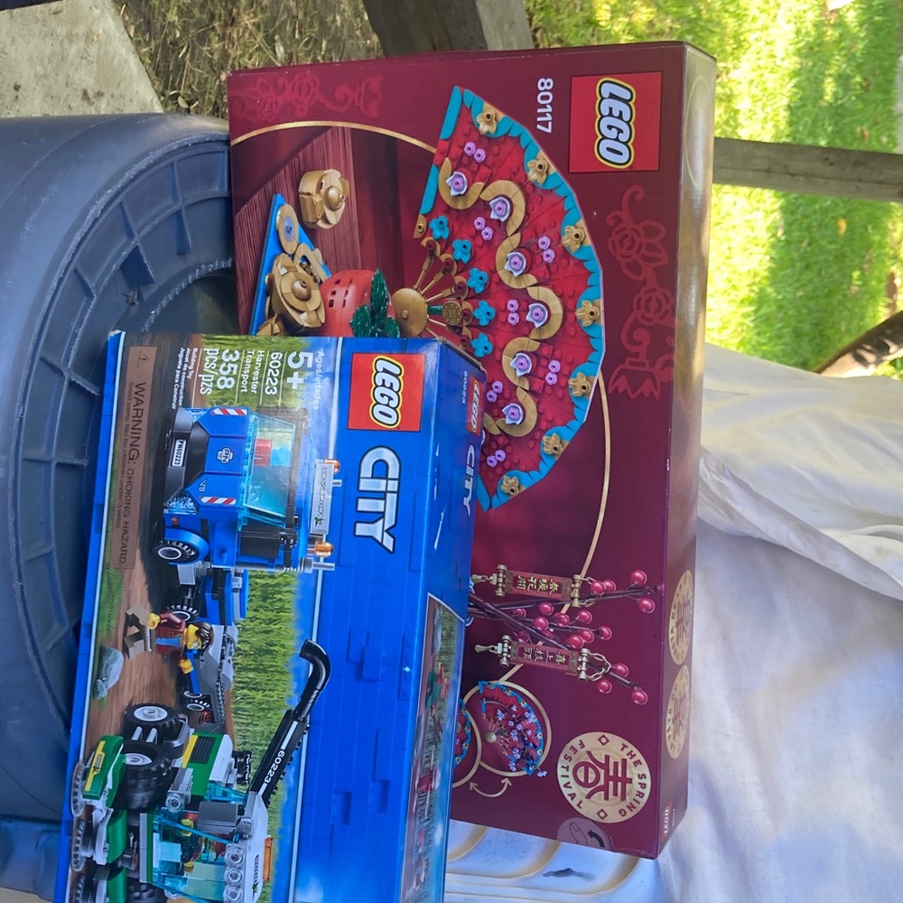 LEGO City Recycling Truck and Lego Chinese new year good fortune Sets